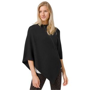 Lululemon Women’s Black On The Go Poncho Sweater Scarf One Size